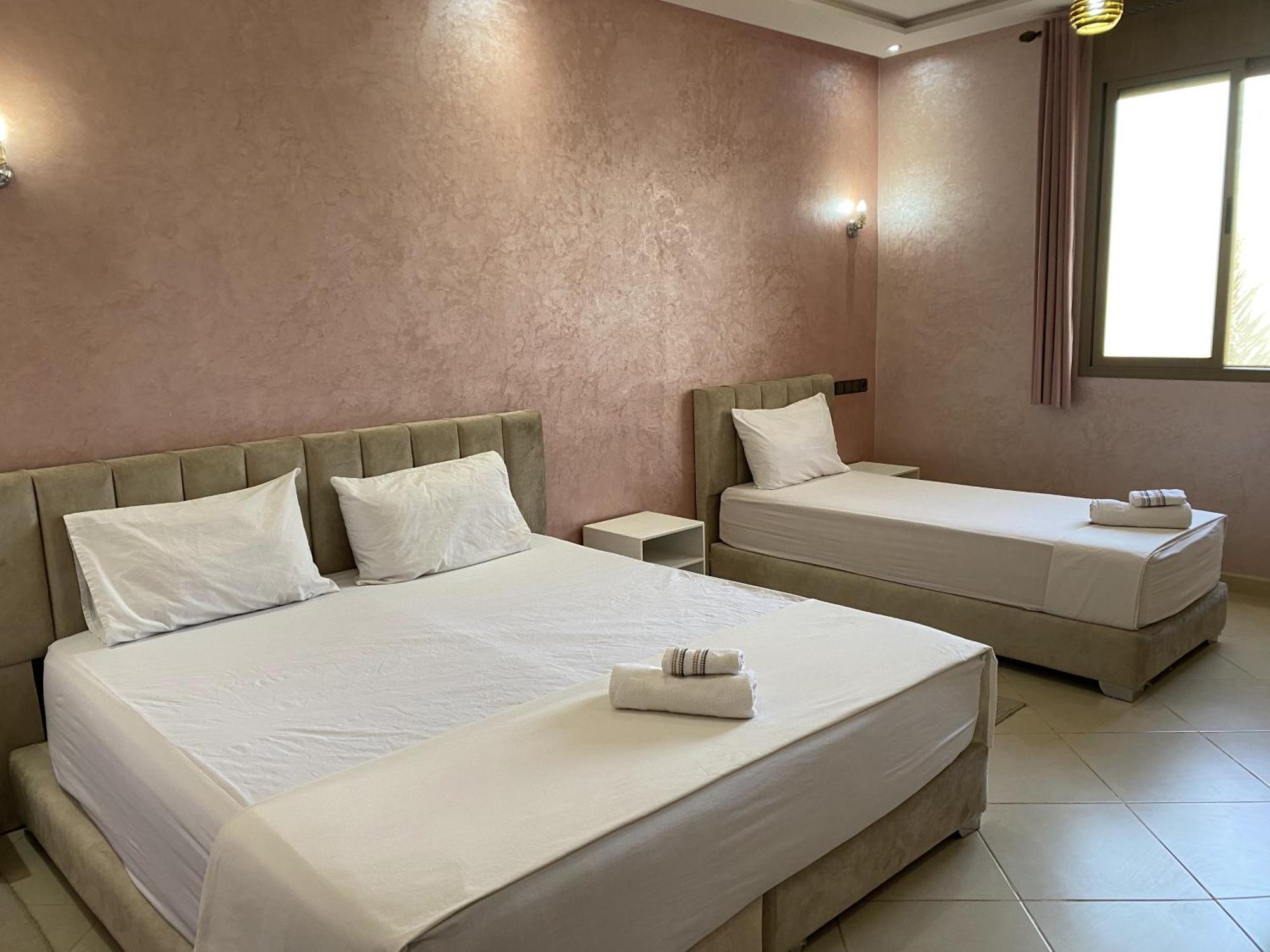 א-ראשידיה Ighiz Inn Resort מראה חיצוני תמונה