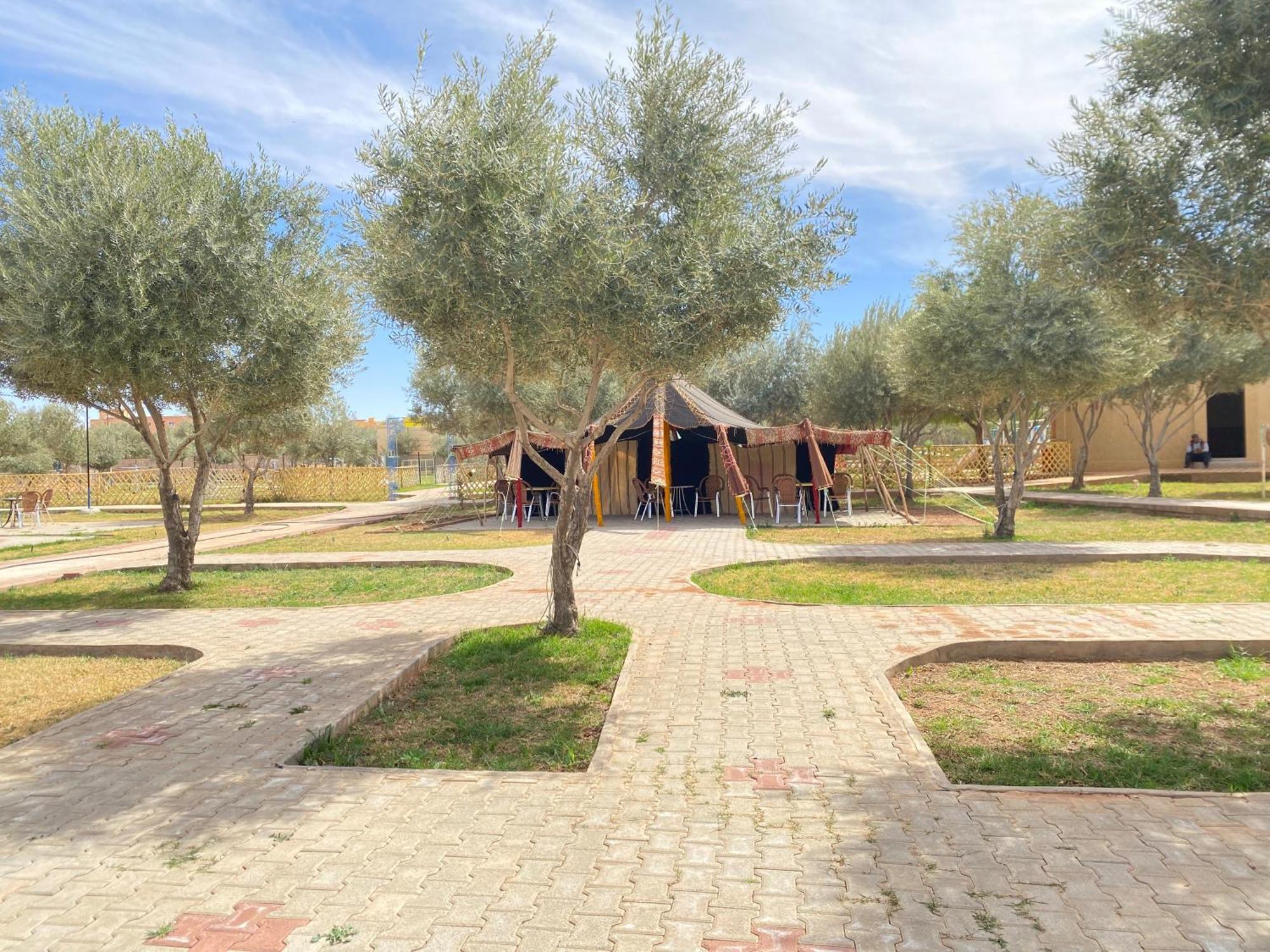 א-ראשידיה Ighiz Inn Resort מראה חיצוני תמונה